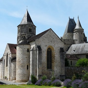 Église Saint-Pierre-ès-Liens de Jumilhac-le-Grand