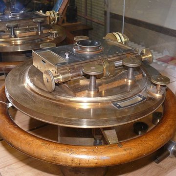 Observatoire de lInstitut de mathématiques appliquées et dastronomie