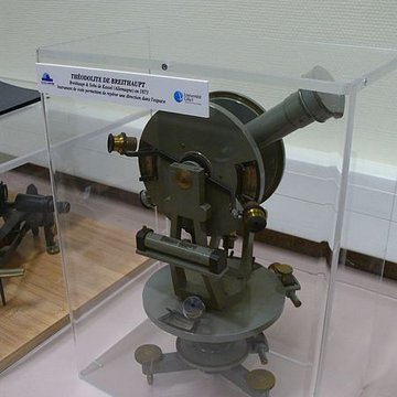 Observatoire de lInstitut de mathématiques appliquées et dastronomie