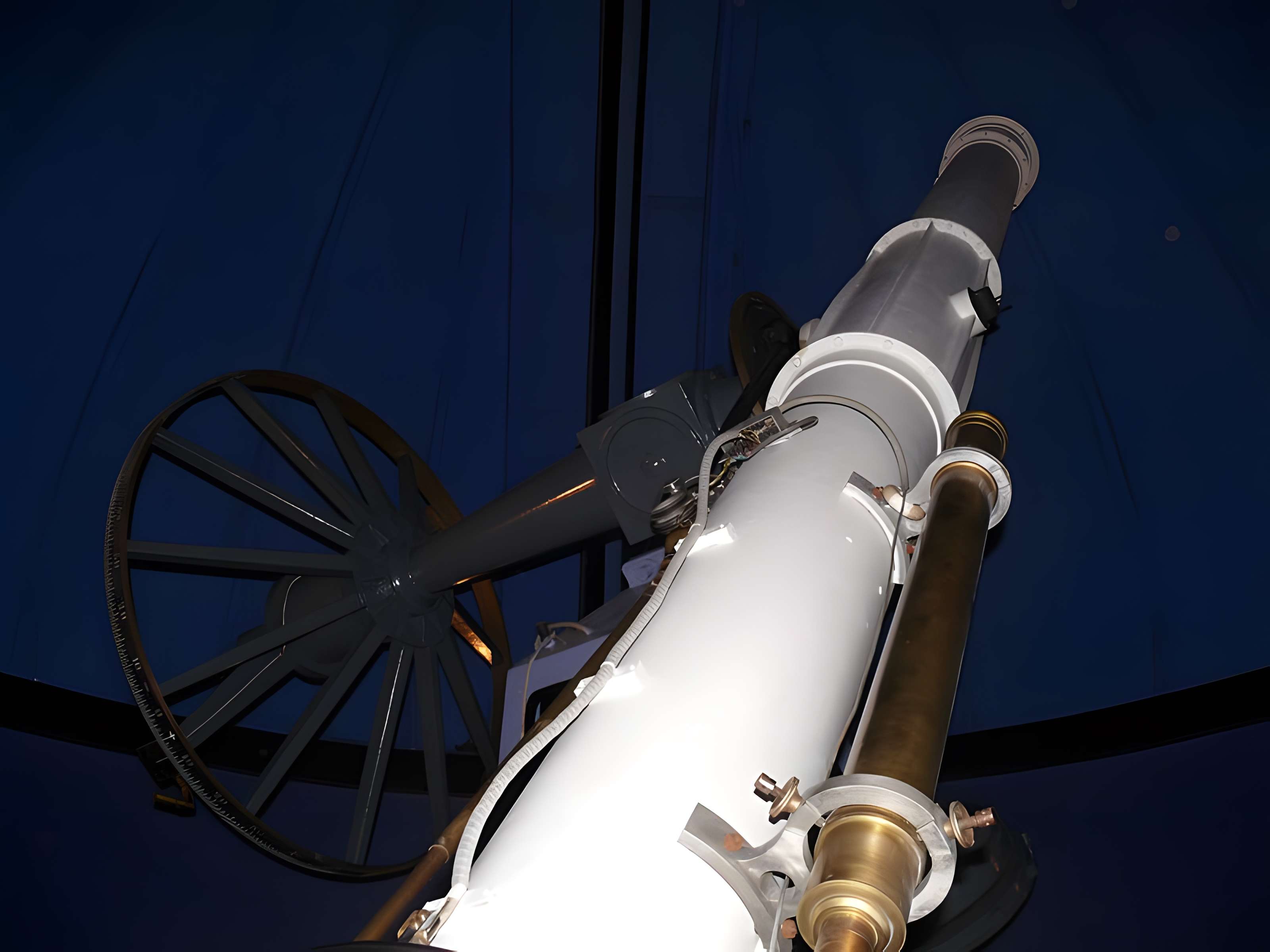 Observatoire de l'Institut de mathématiques appliquées et d'astronomie