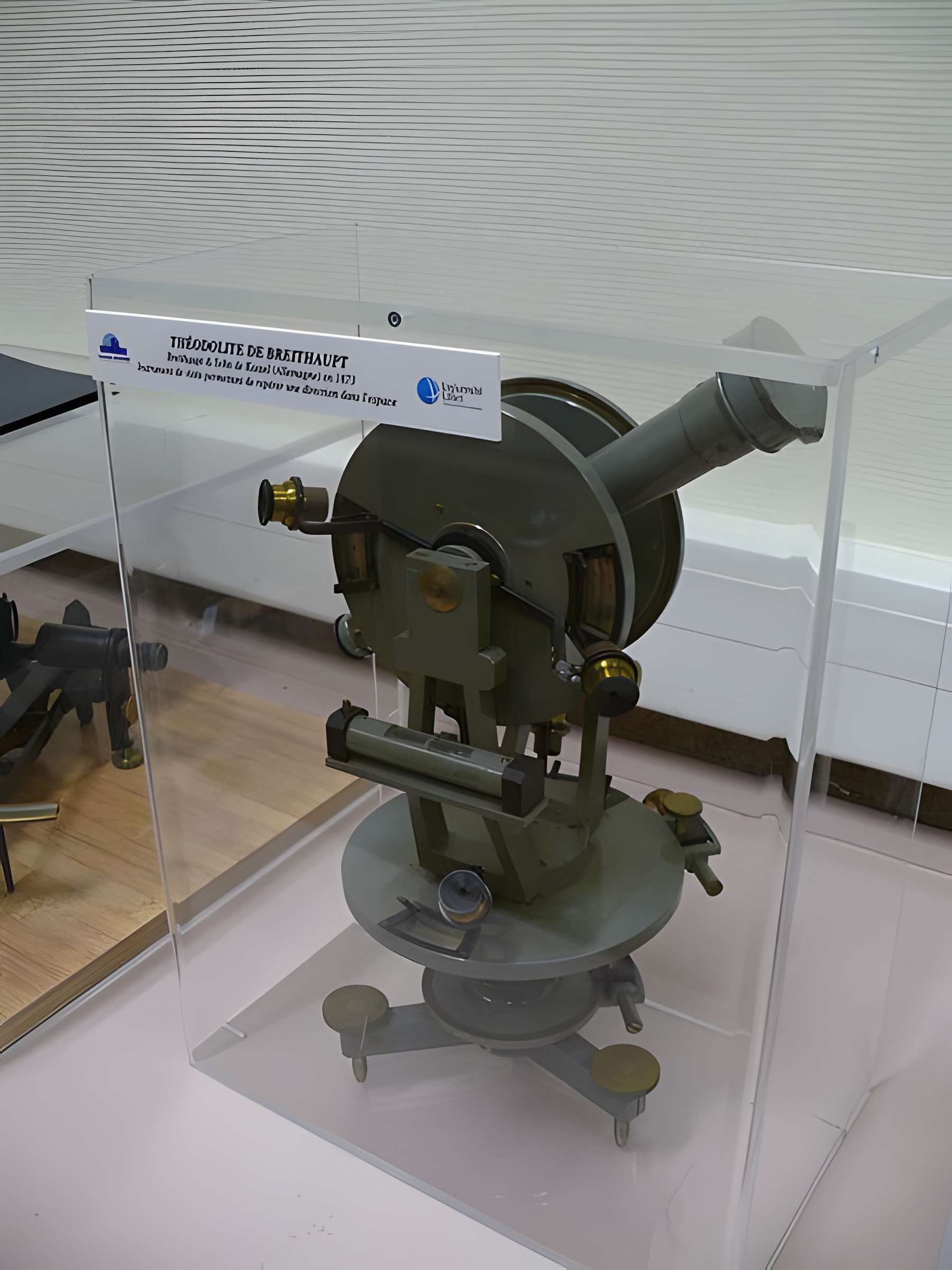 Observatoire de l'Institut de mathématiques appliquées et d'astronomie