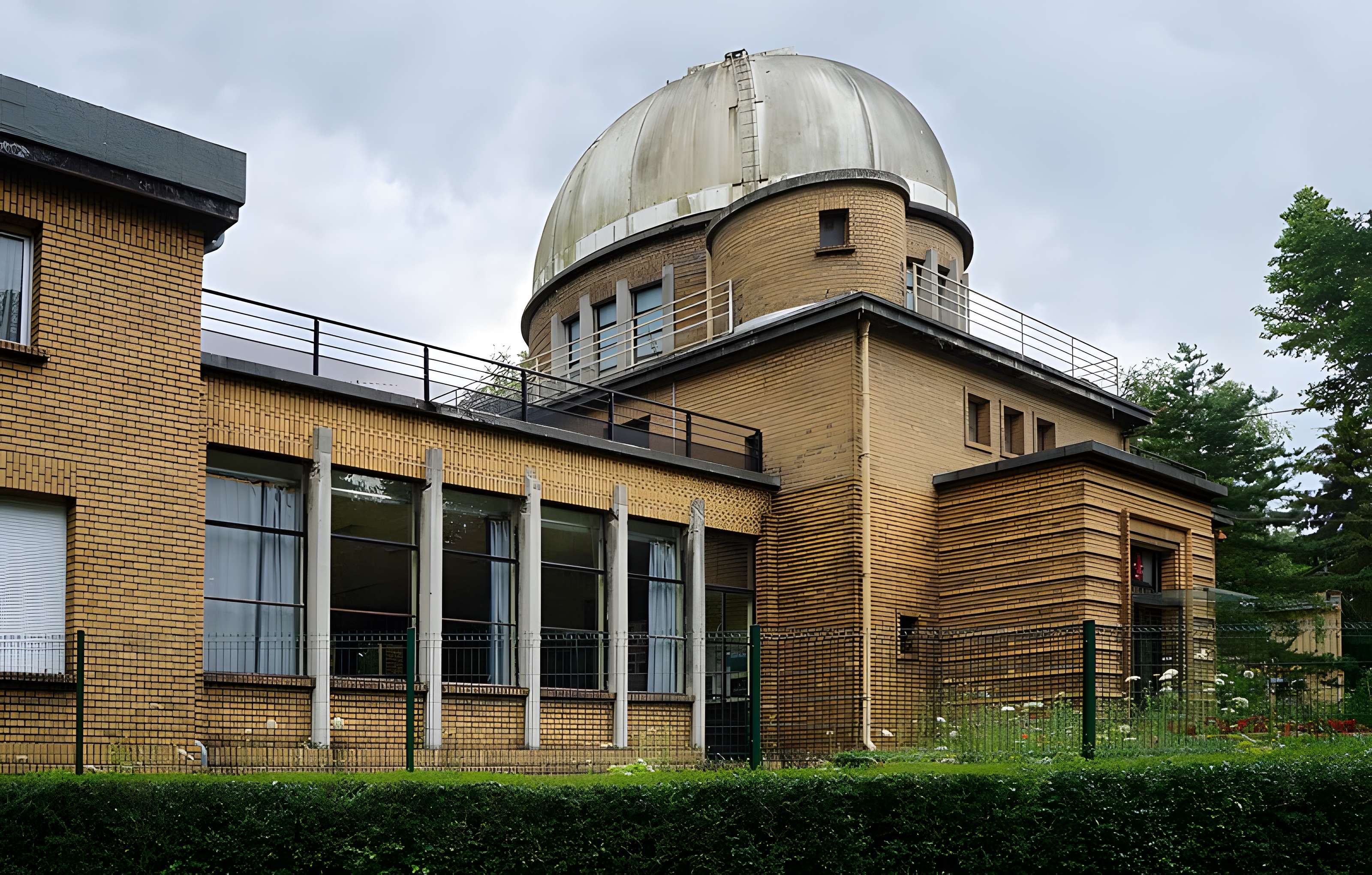 Observatoire de l'Institut de mathématiques appliquées et d'astronomie