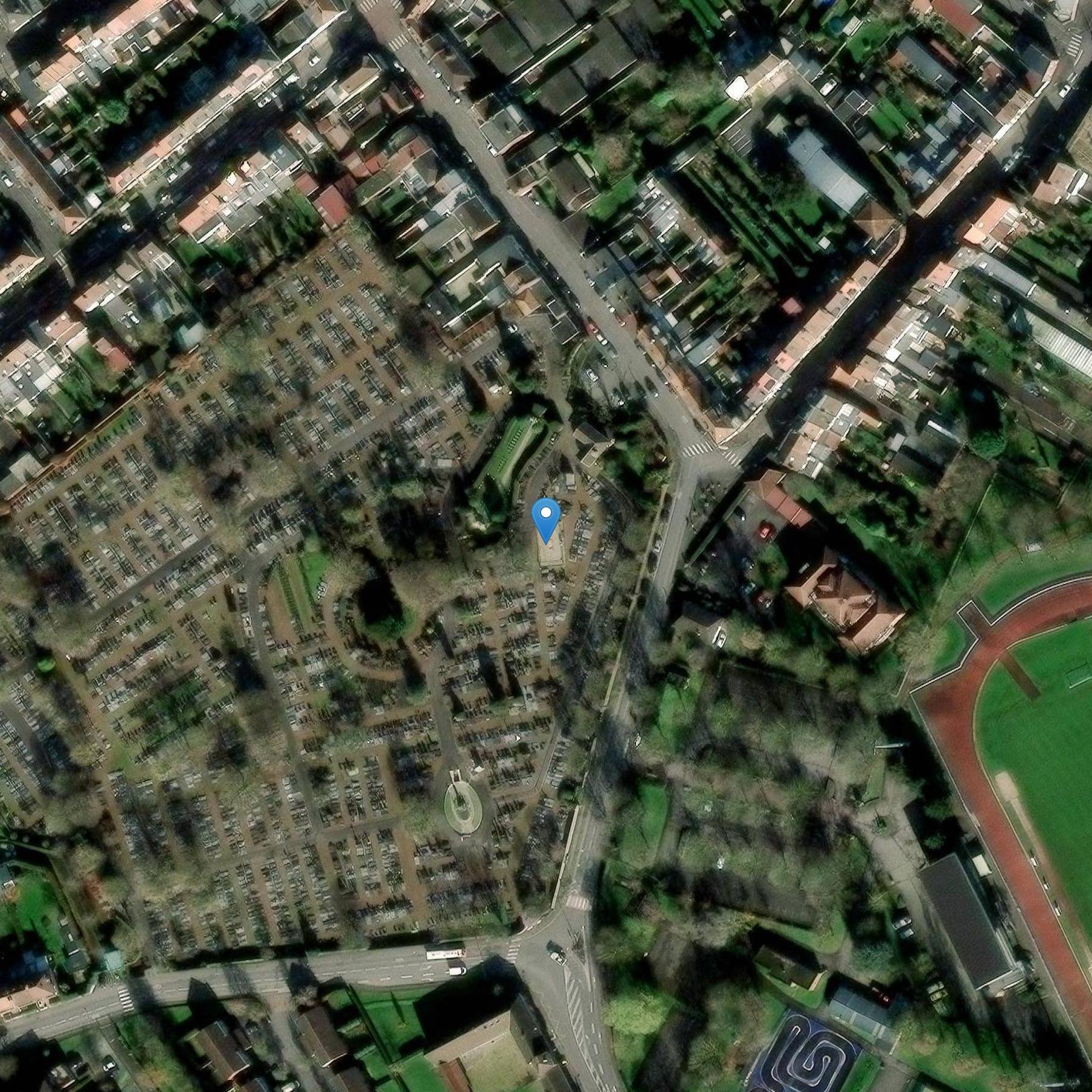 Photo de 記念碑と死者への暗号化