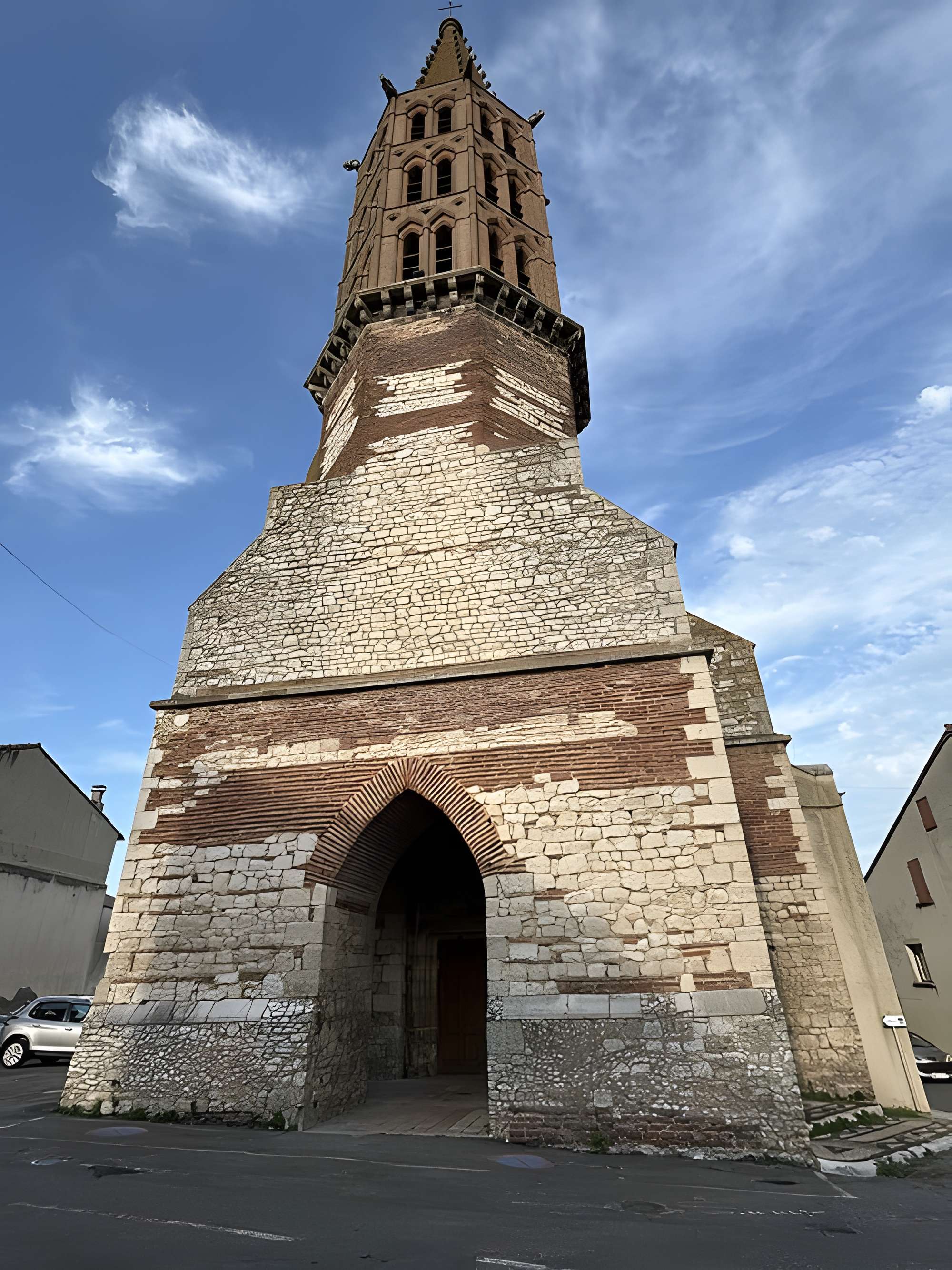 Église Saint-Pierre-ès-Liens de Nègrepelisse