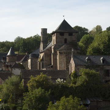 Église Saint-Pierre-ès-Liens de Noailhac