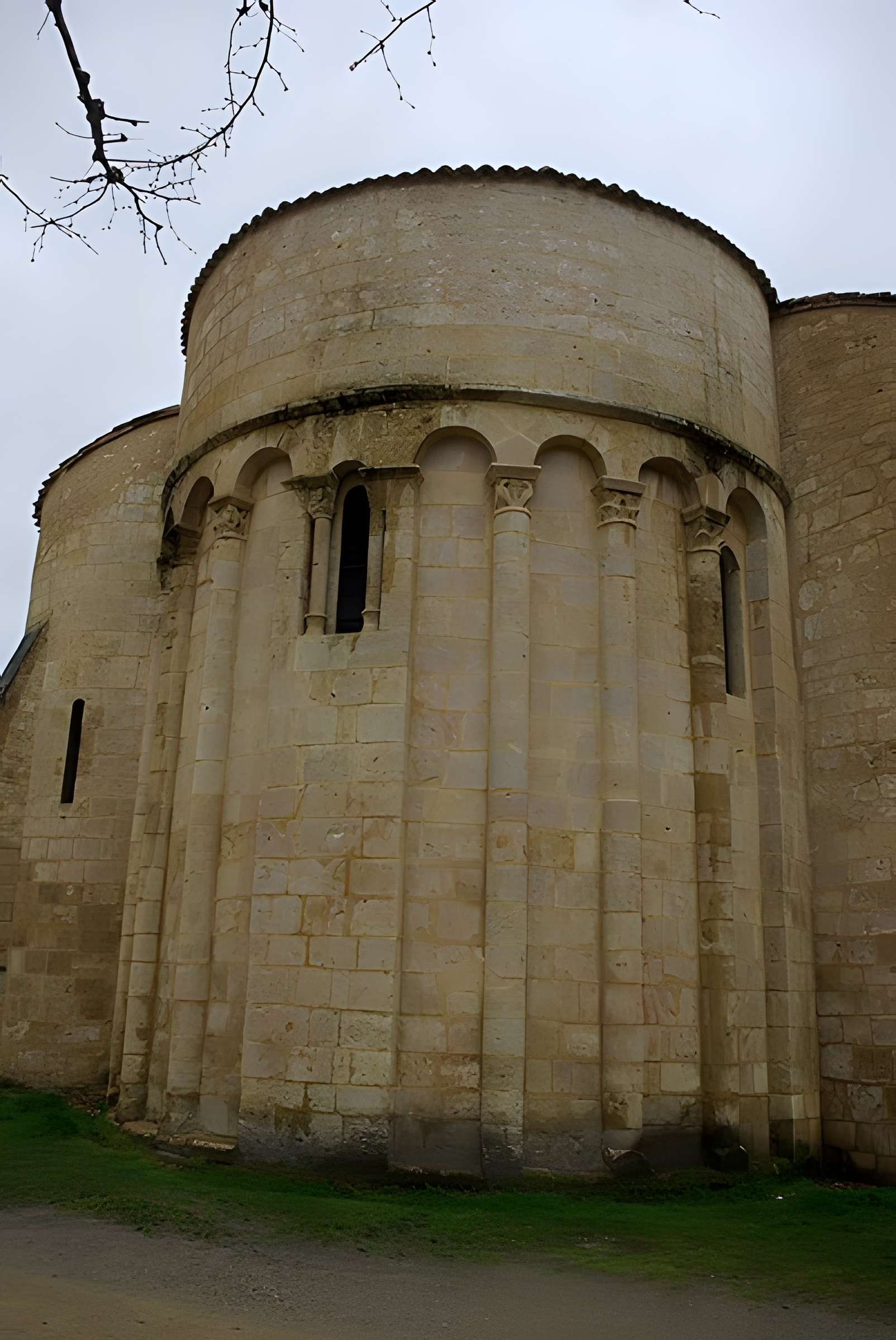 Église Saint-Pierre-ès-Liens de Préchac