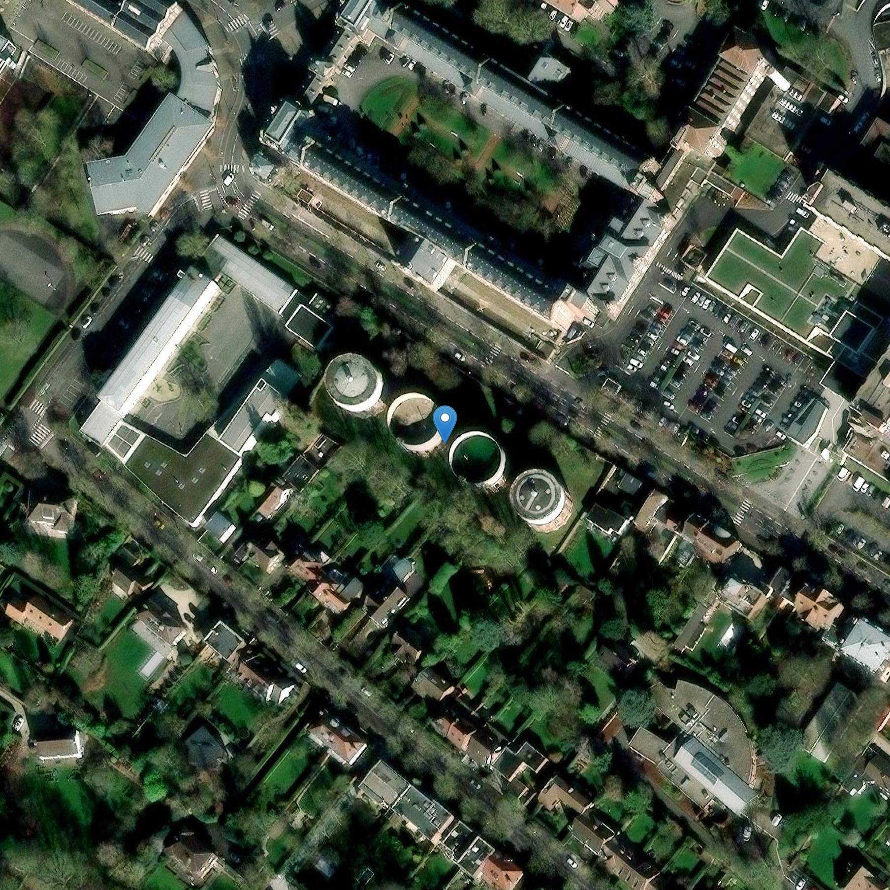 Photo de Huchon water tanks