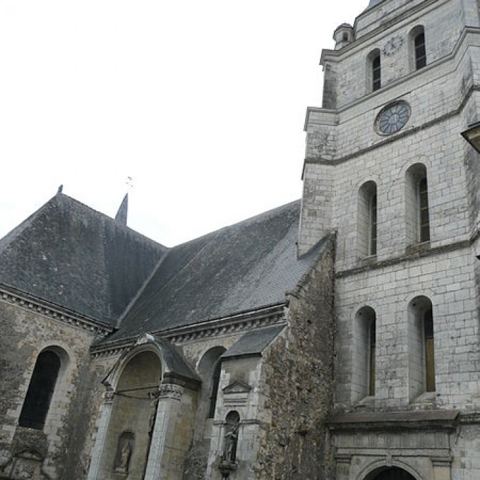 Photo de Église Saint-Pierre-et-Saint-Laurent de Baugé