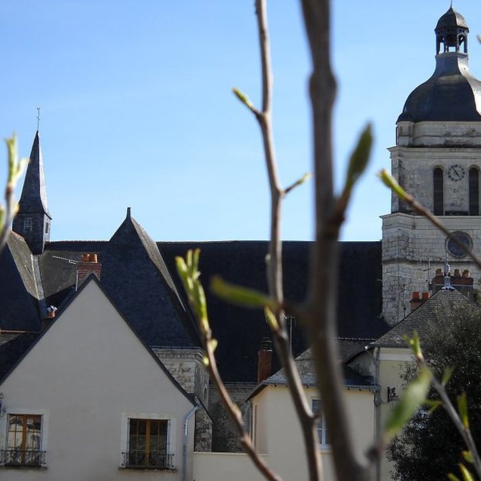Photo de Église Saint-Pierre-et-Saint-Laurent de Baugé