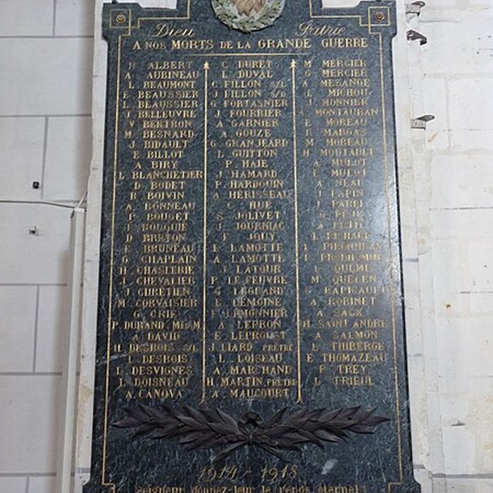 Photo de Église Saint-Pierre-et-Saint-Laurent de Baugé