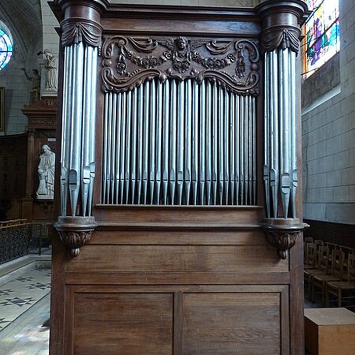 Photo de Église Saint-Pierre-et-Saint-Laurent de Baugé