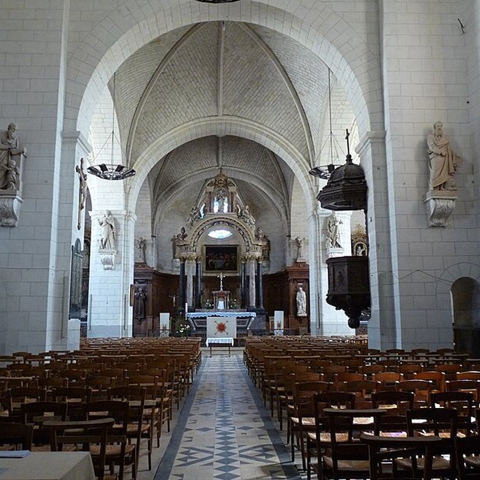 Photo de Église Saint-Pierre-et-Saint-Laurent de Baugé