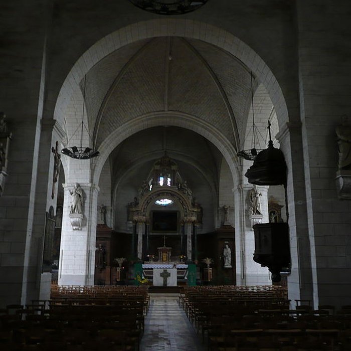 Photo de Église Saint-Pierre-et-Saint-Laurent de Baugé