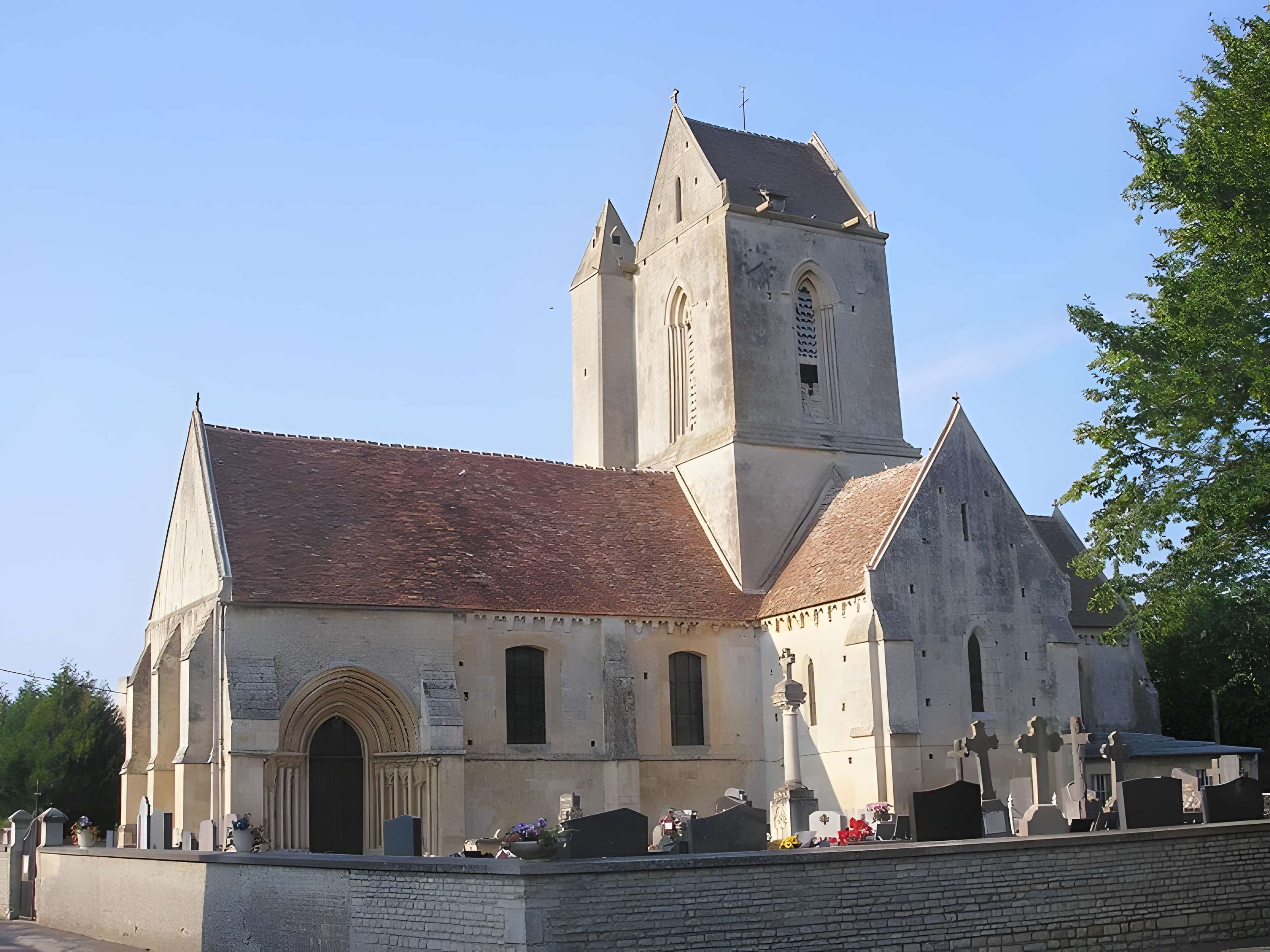 Église Saint-Pierre-et-Saint-Martin de Condé-sur-Ifs 