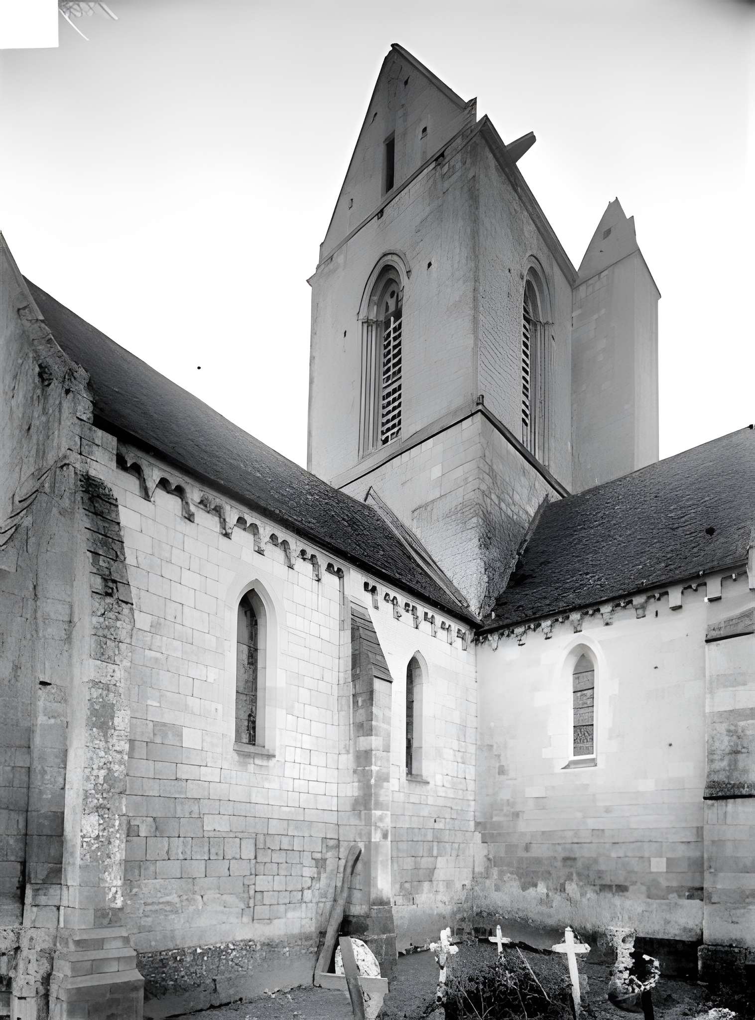 Église Saint-Pierre-et-Saint-Martin de Condé-sur-Ifs