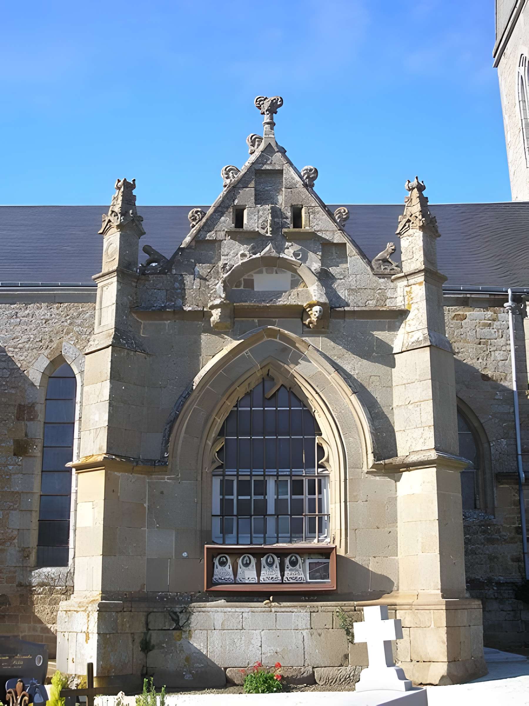 Église Saint-Pierre-et-Saint-Paul de Bréel 