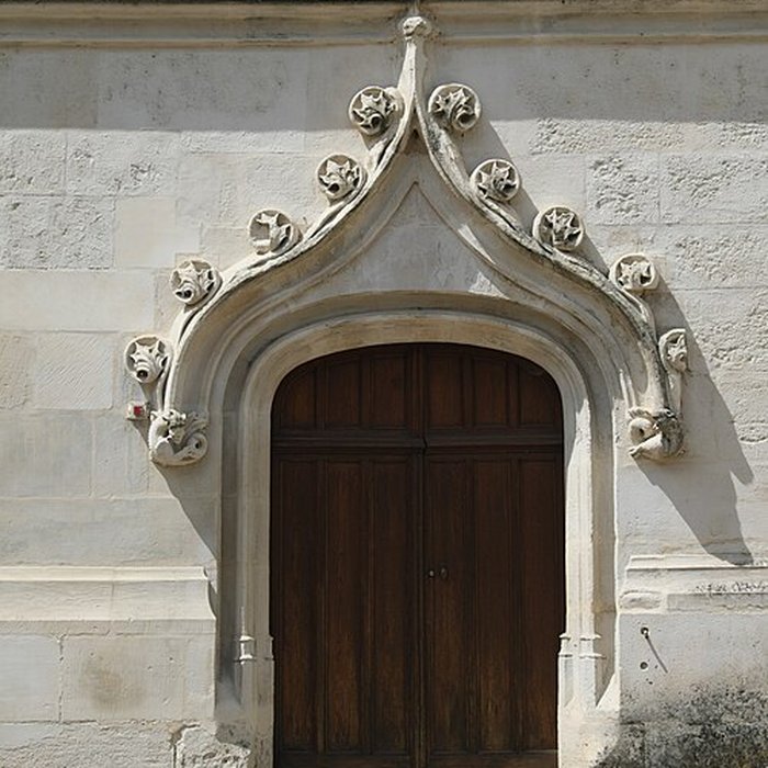 Photo de Ancien palais épiscopal, ancien palais de justice, actuellement musée départemental de lOise