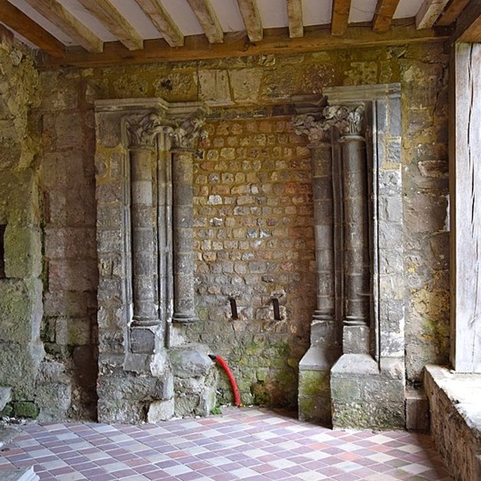 Photo de Ancien palais épiscopal, ancien palais de justice, actuellement musée départemental de lOise