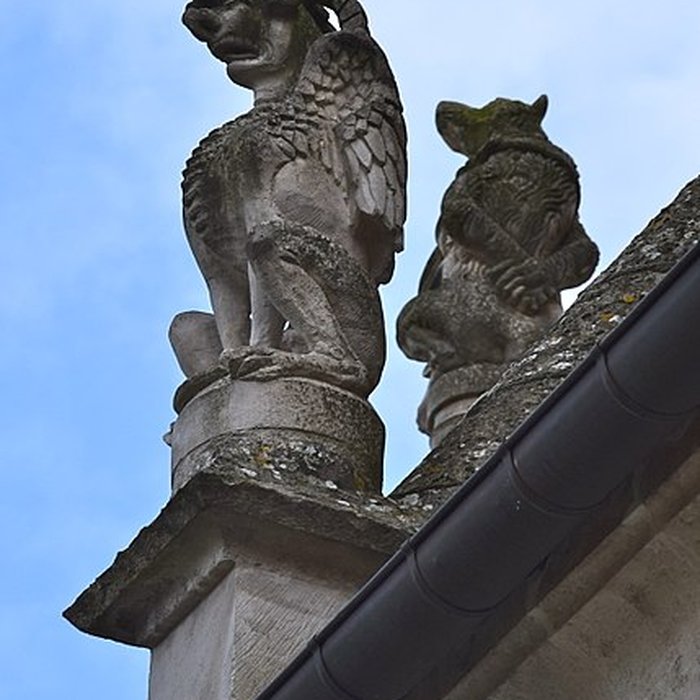 Photo de Ancien palais épiscopal, ancien palais de justice, actuellement musée départemental de lOise