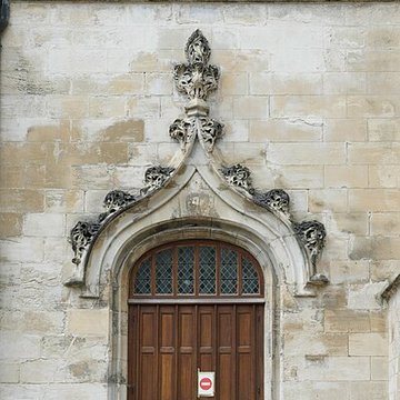 Ancien palais épiscopal, ancien palais de justice, actuellement musée départemental de lOise
