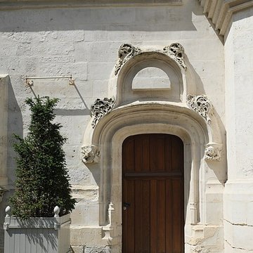 Ancien palais épiscopal, ancien palais de justice, actuellement musée départemental de lOise