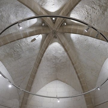 Ancien palais épiscopal, ancien palais de justice, actuellement musée départemental de lOise