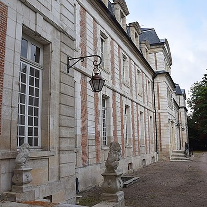 Photo de Ancienne abbaye Saint-Lucien, à Notre-Dame-du-Thil