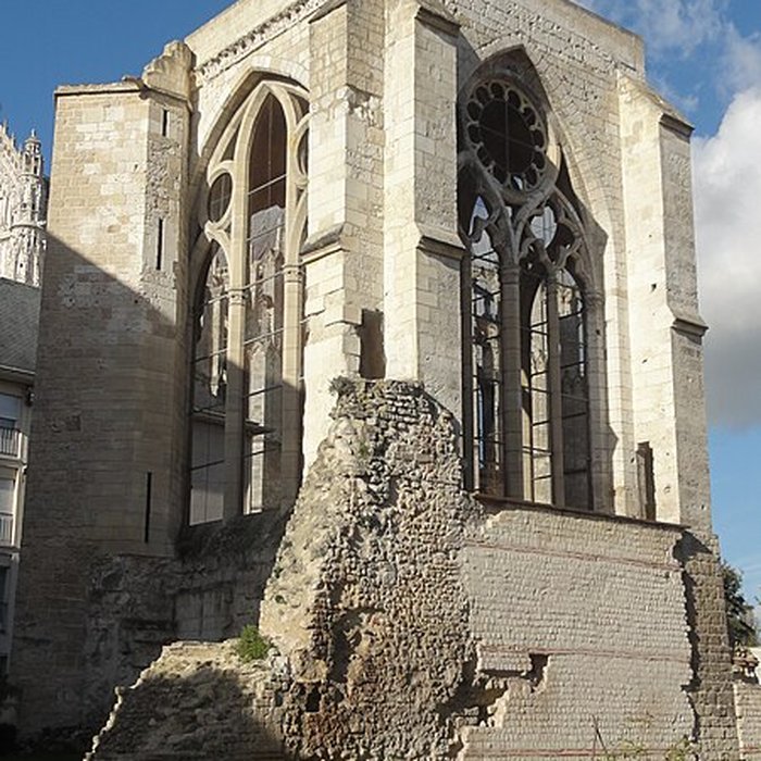 Photo de Ancienne abbaye Saint-Lucien, à Notre-Dame-du-Thil