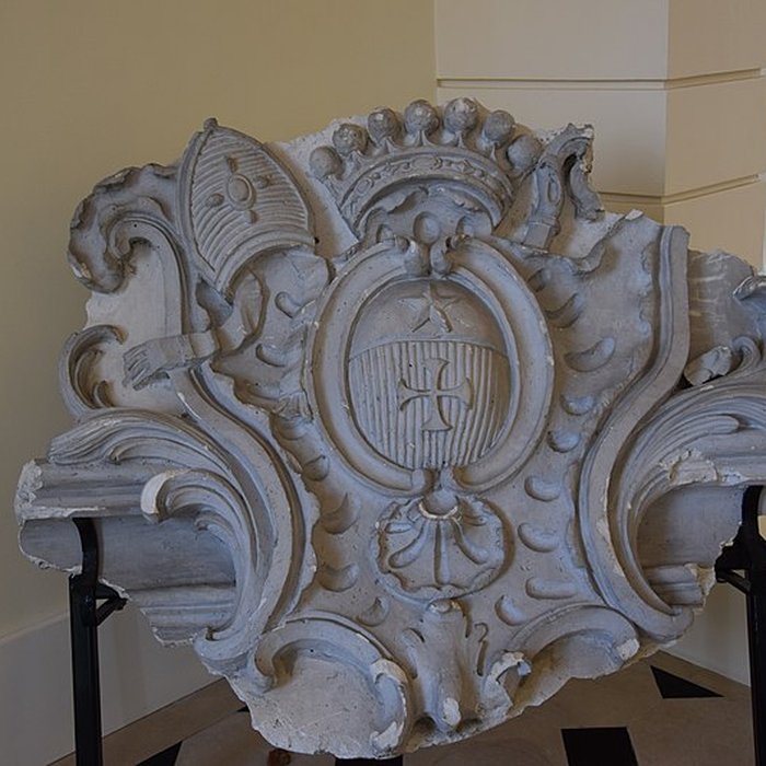 Photo de Ancienne abbaye Saint-Lucien, à Notre-Dame-du-Thil