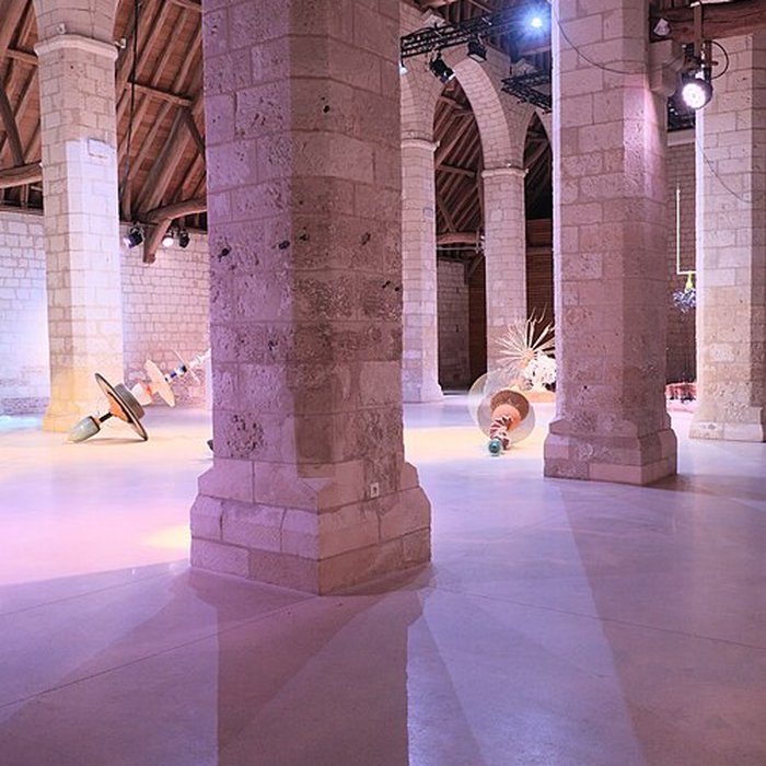 Photo de Ancienne abbaye Saint-Lucien, à Notre-Dame-du-Thil