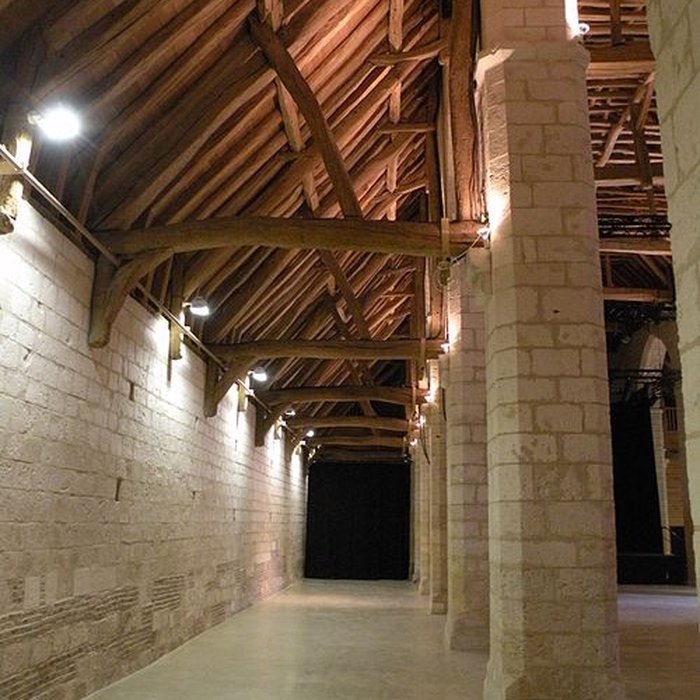 Photo de Ancienne abbaye Saint-Lucien, à Notre-Dame-du-Thil