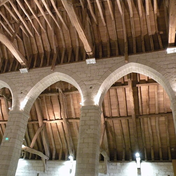 Photo de Ancienne abbaye Saint-Lucien, à Notre-Dame-du-Thil