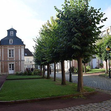 Ancienne abbaye Saint-Lucien, à Notre-Dame-du-Thil