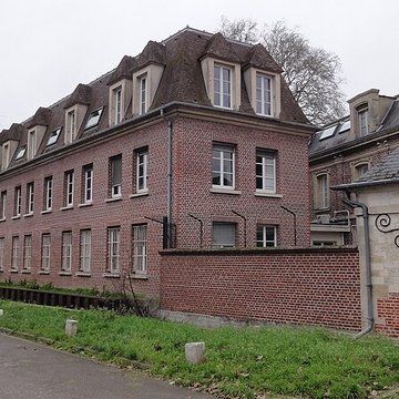 Ancienne abbaye Saint-Lucien, à Notre-Dame-du-Thil
