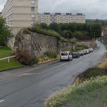 Ancienne abbaye Saint-Lucien, à Notre-Dame-du-Thil