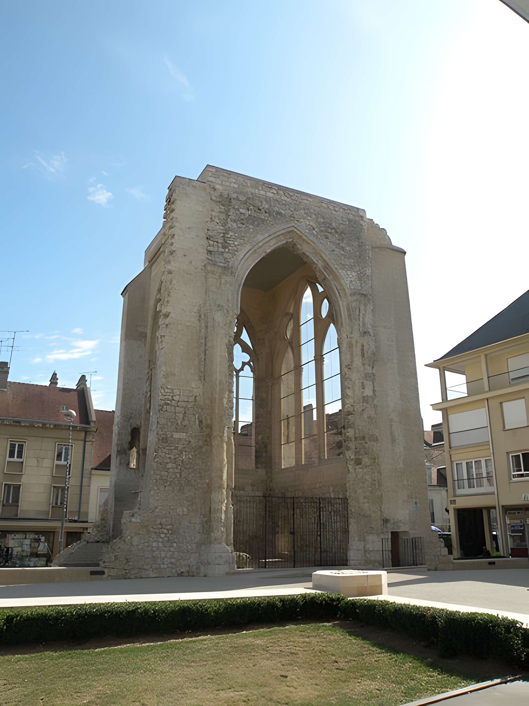 Ancienne abbaye Saint-Lucien, à Notre-Dame-du-Thil