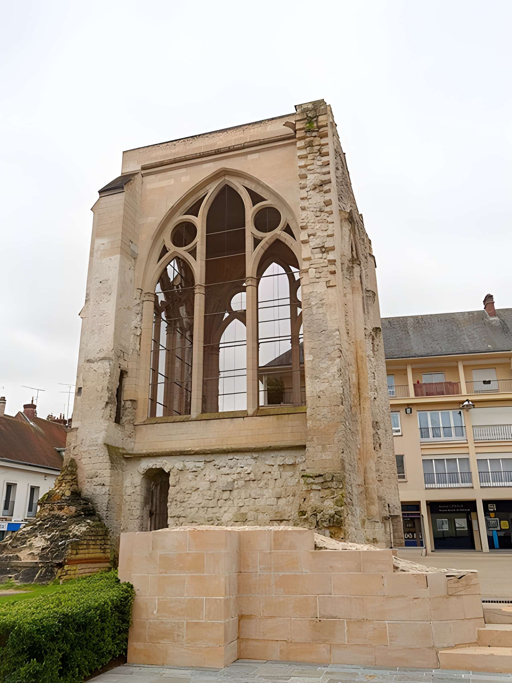 Ancienne abbaye Saint-Lucien, à Notre-Dame-du-Thil
