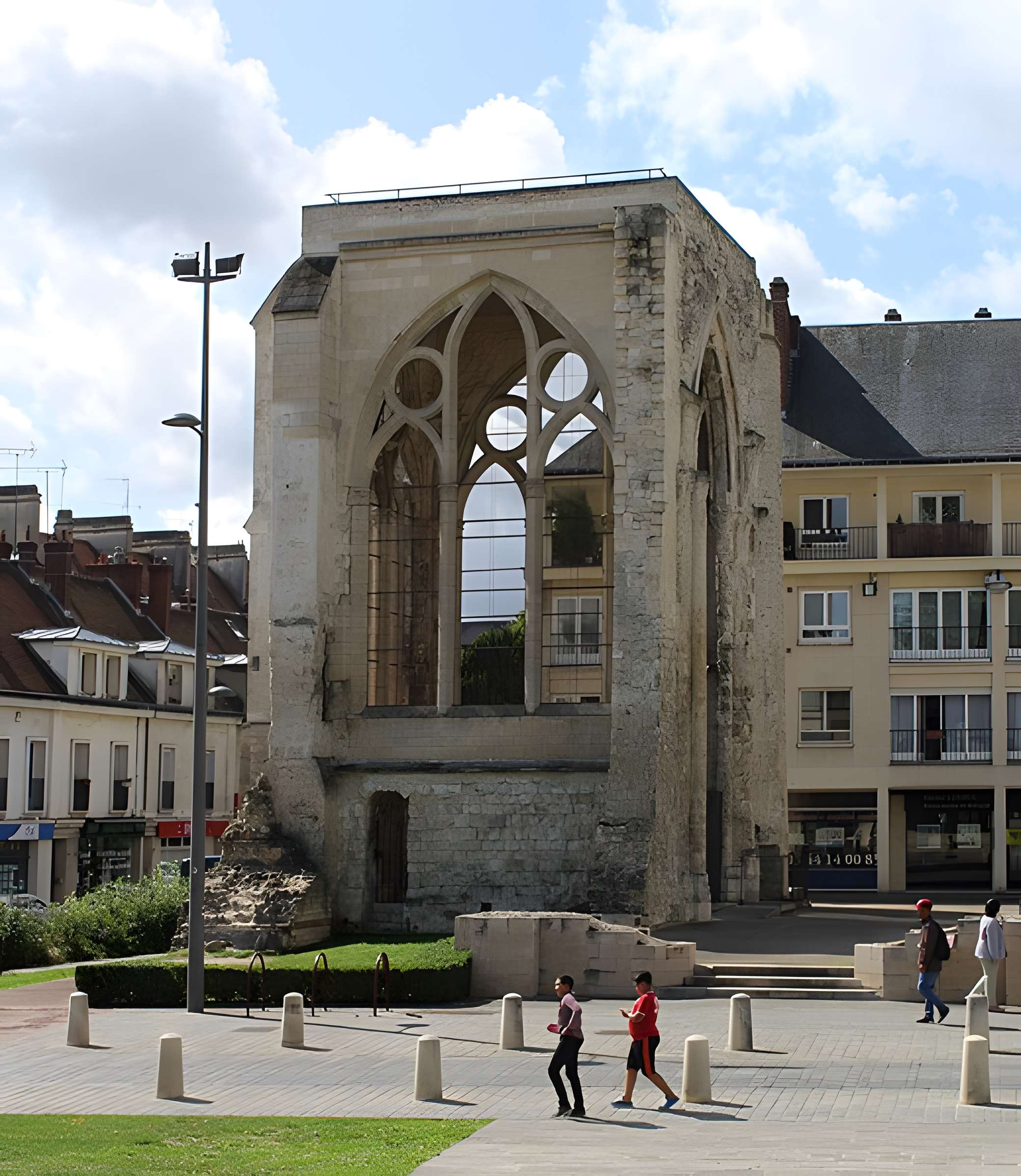 Ancienne abbaye Saint-Lucien, à Notre-Dame-du-Thil