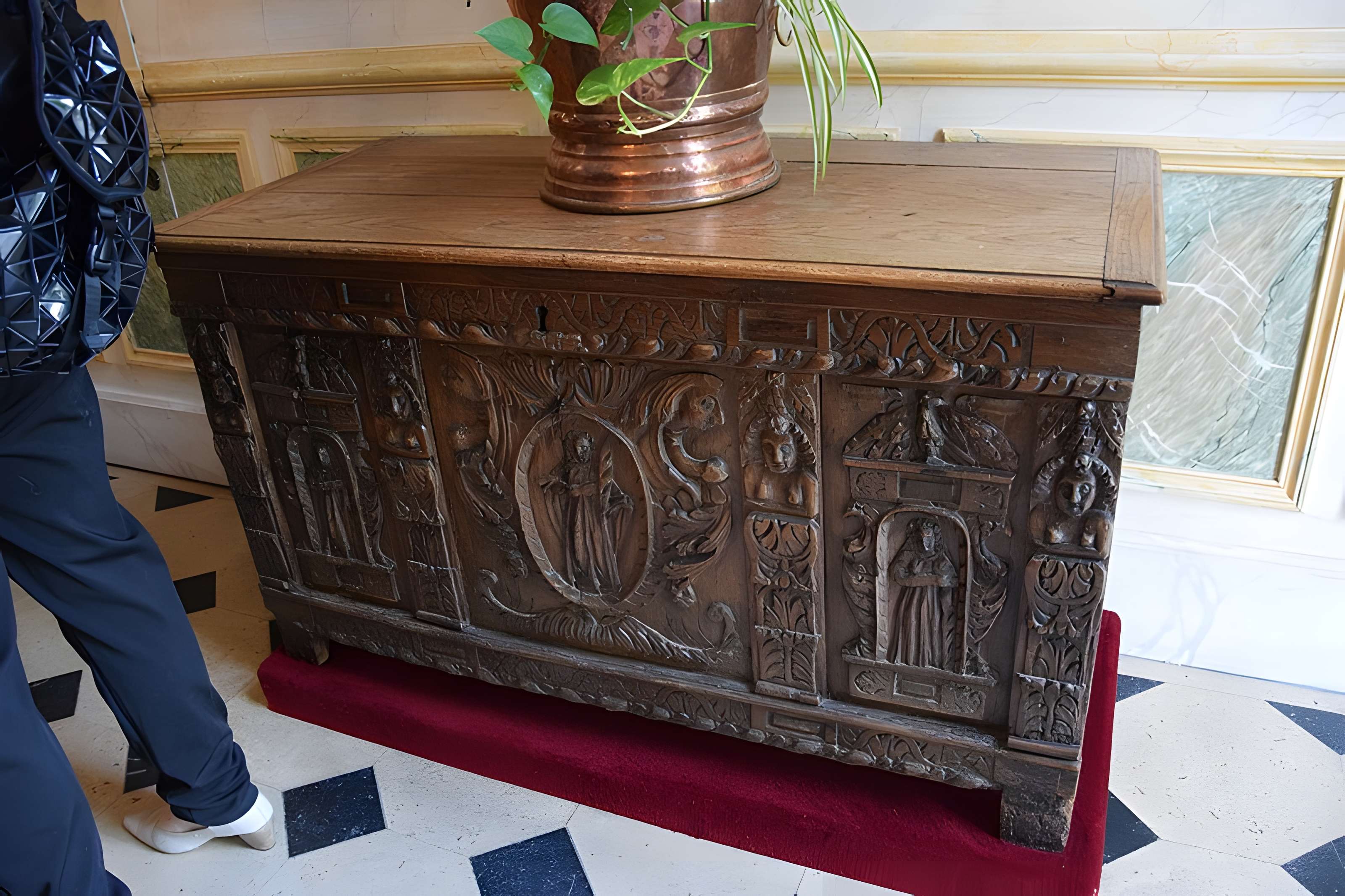 Ancienne abbaye Saint-Lucien, à Notre-Dame-du-Thil