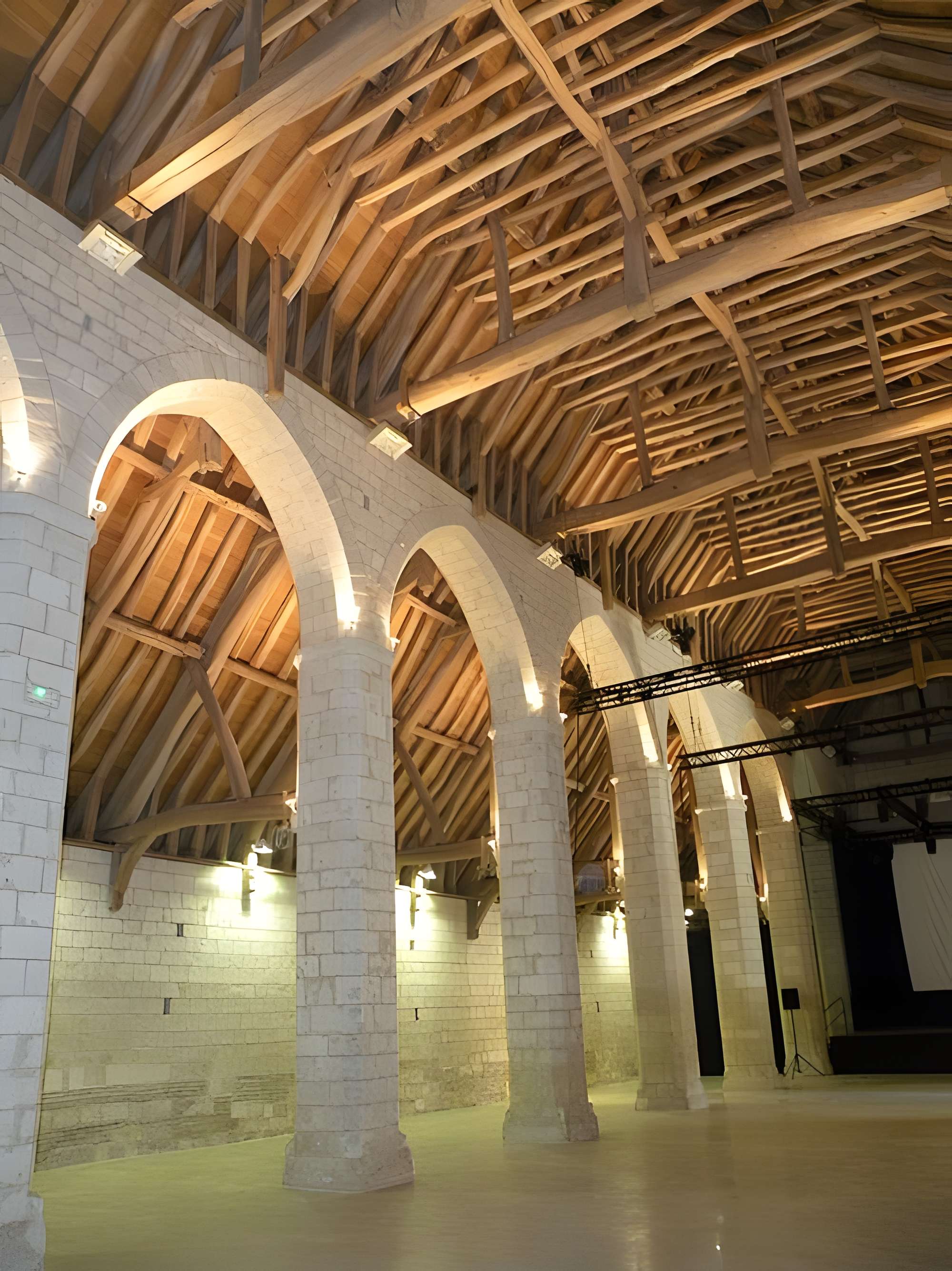 Ancienne abbaye Saint-Lucien, à Notre-Dame-du-Thil