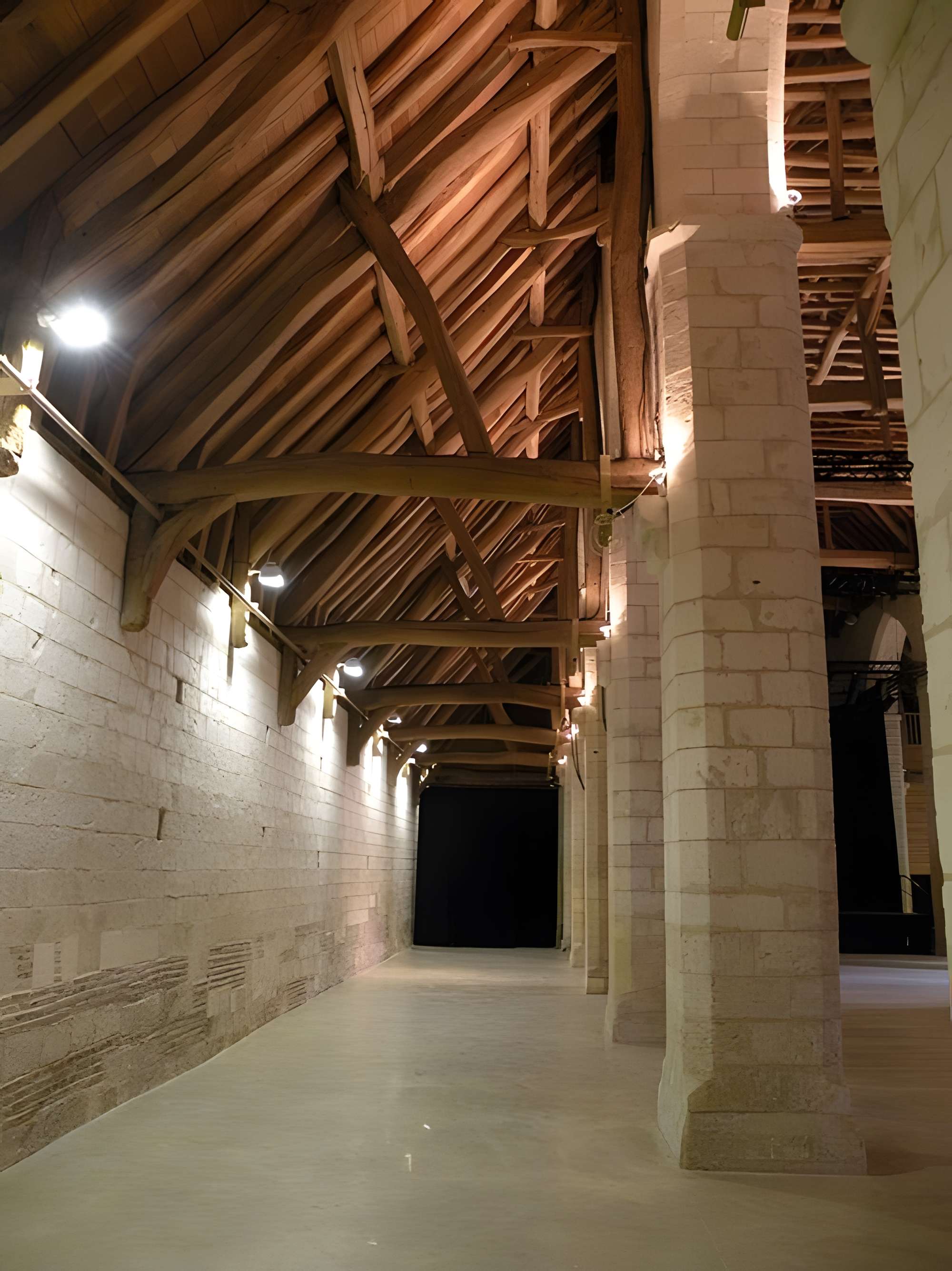 Ancienne abbaye Saint-Lucien, à Notre-Dame-du-Thil