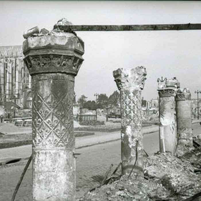 Photo de Maison dite des Trois Piliers