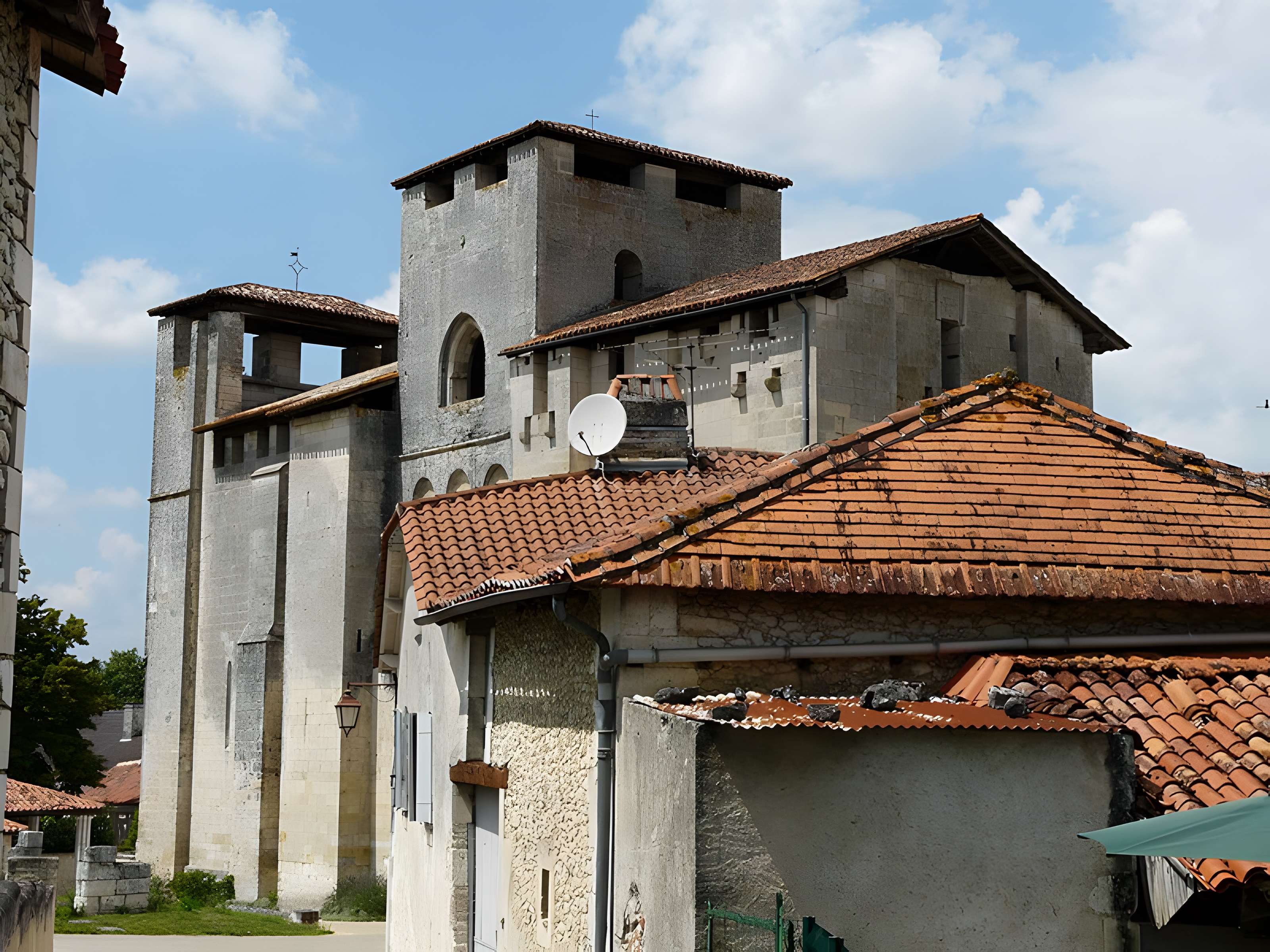 Église Saint-Pierre-et-Saint-Paul de Grand-Brassac