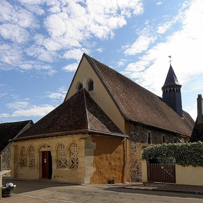 Photo de Église Saint-Pierre-et-Saint-Paul de Moutiers-en-Puisaye