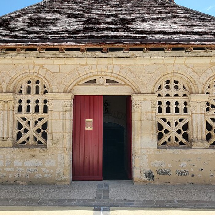 Photo de Église Saint-Pierre-et-Saint-Paul de Moutiers-en-Puisaye