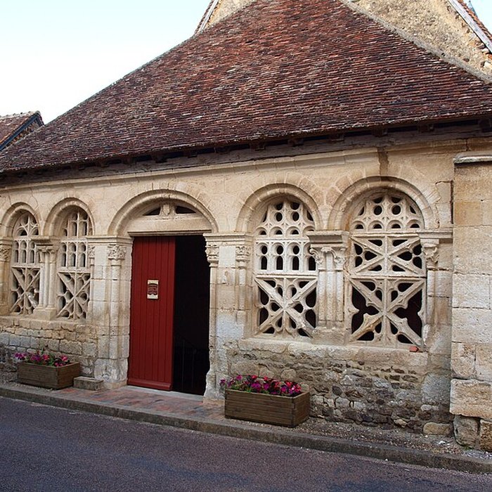Photo de Église Saint-Pierre-et-Saint-Paul de Moutiers-en-Puisaye