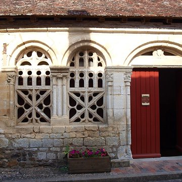 Église Saint-Pierre-et-Saint-Paul de Moutiers-en-Puisaye