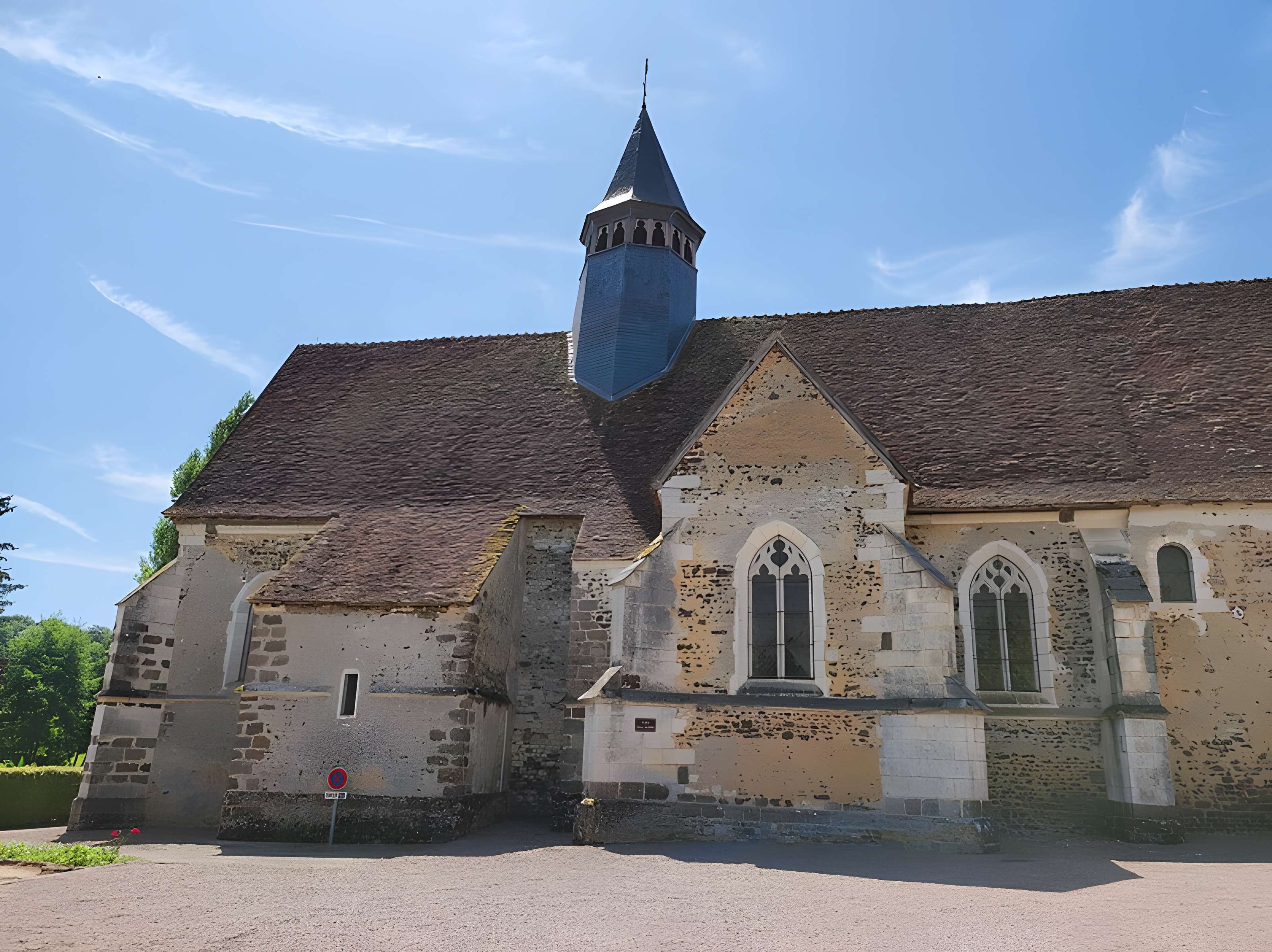 Église Saint-Pierre-et-Saint-Paul de Moutiers-en-Puisaye