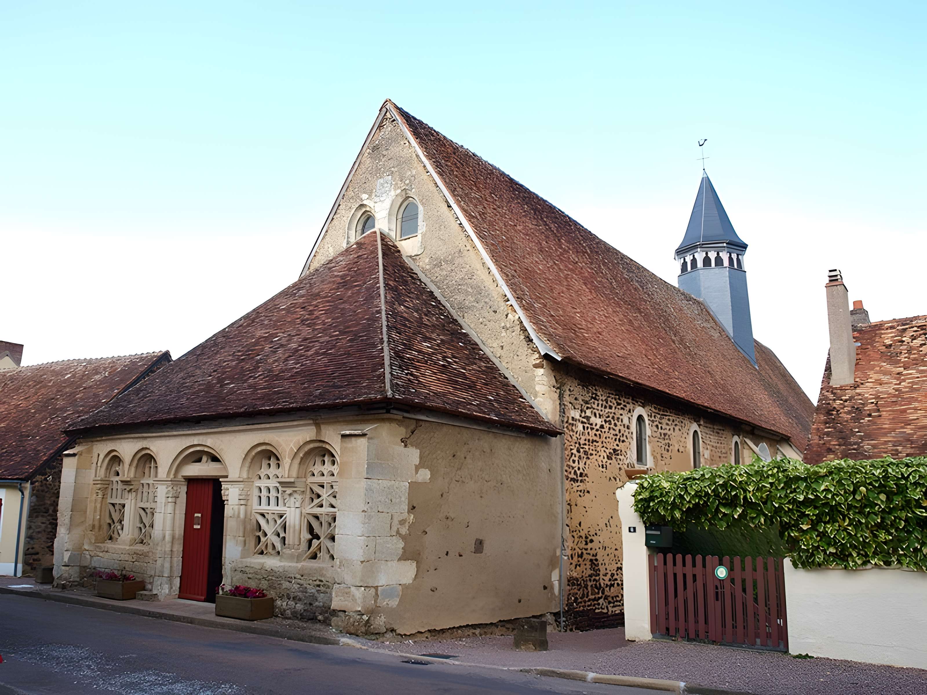 Église Saint-Pierre-et-Saint-Paul de Moutiers-en-Puisaye