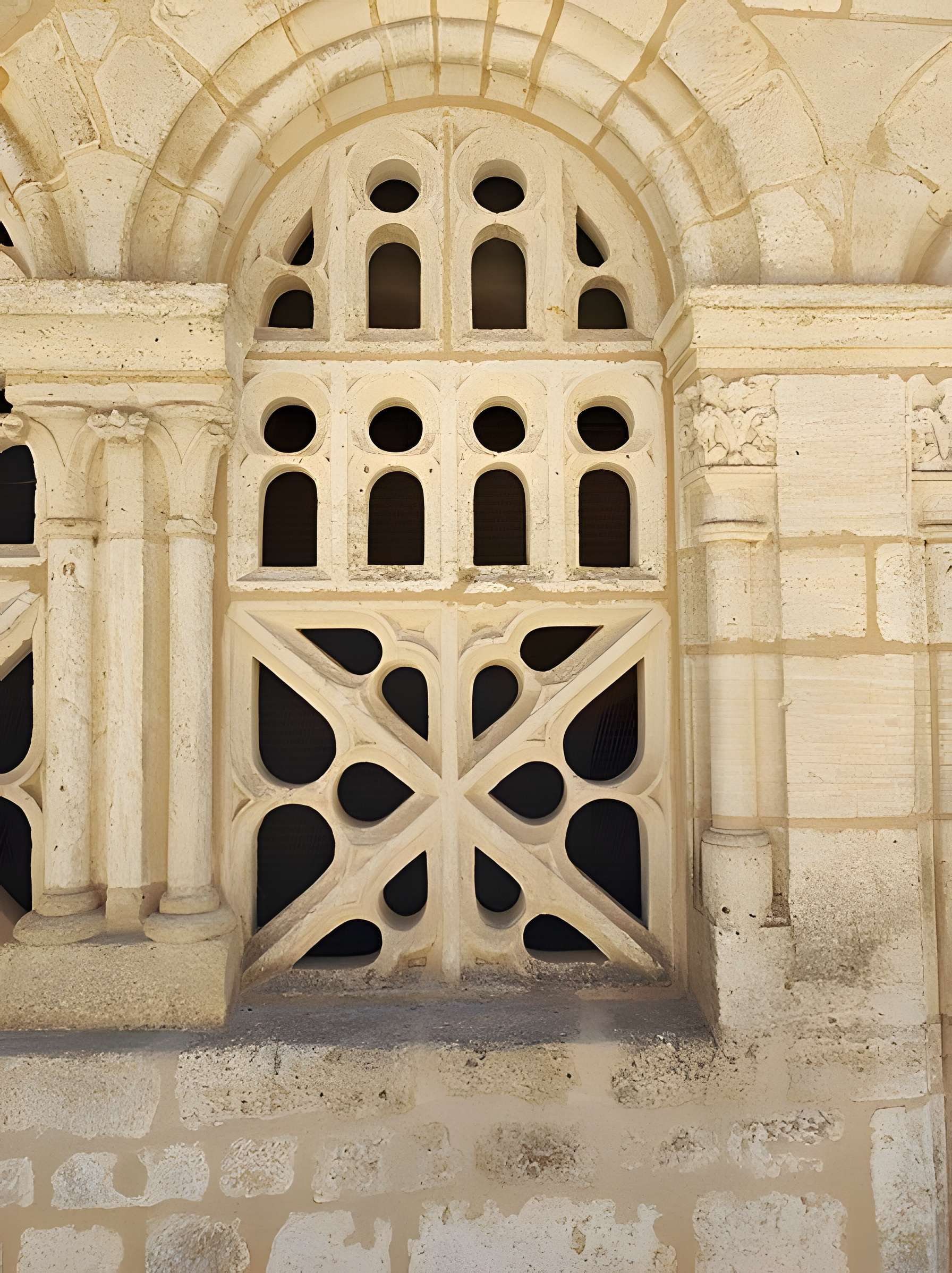 Église Saint-Pierre-et-Saint-Paul de Moutiers-en-Puisaye